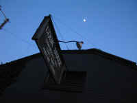 cookshack_moon3137.jpg (71822 bytes)