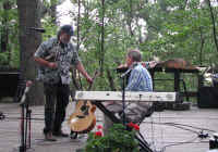 theaterwagon162.jpg (263450 bytes)